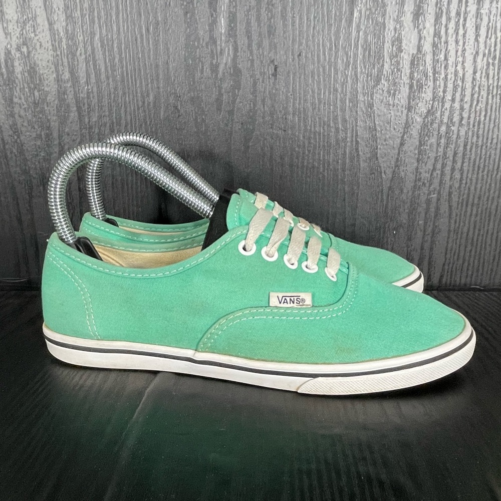 Vans CANVAS Women’s size 6.5